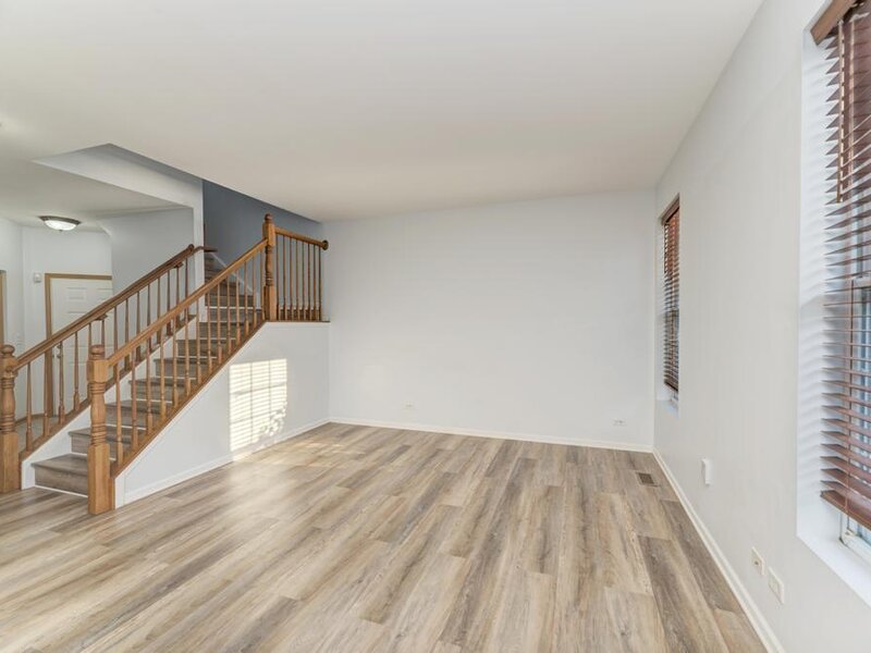 321 Grape Vine Trail Oswego IL 60543