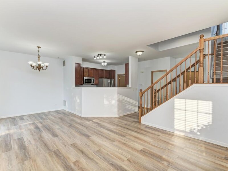 321 Grape Vine Trail Oswego IL 60543