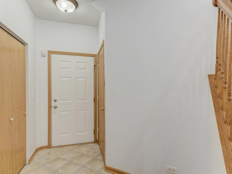 321 Grape Vine Trail Oswego IL 60543