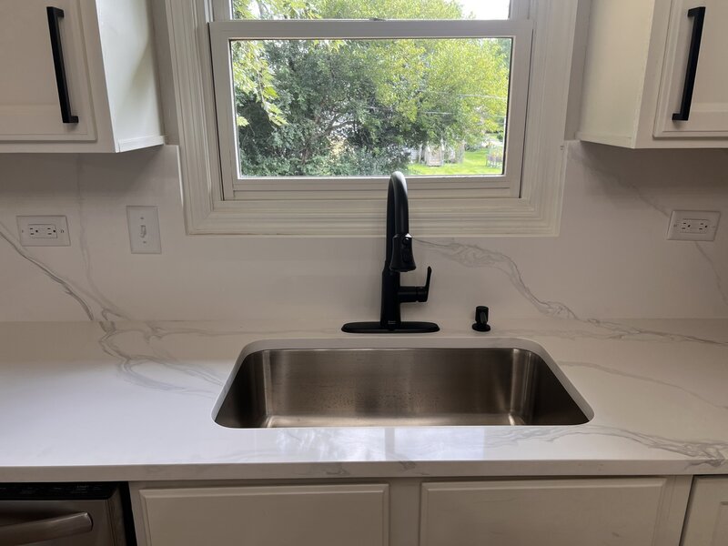 5312 W Lake Shore Drive Oakwood Hills IL 60013