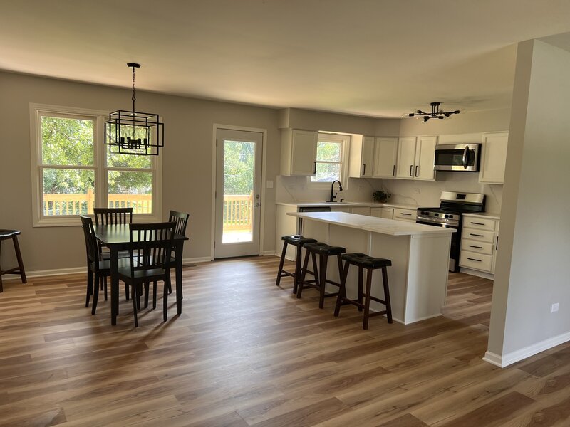 5312 W Lake Shore Drive Oakwood Hills IL 60013