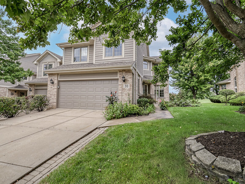 30 Lahinch Drive Lemont IL 60439