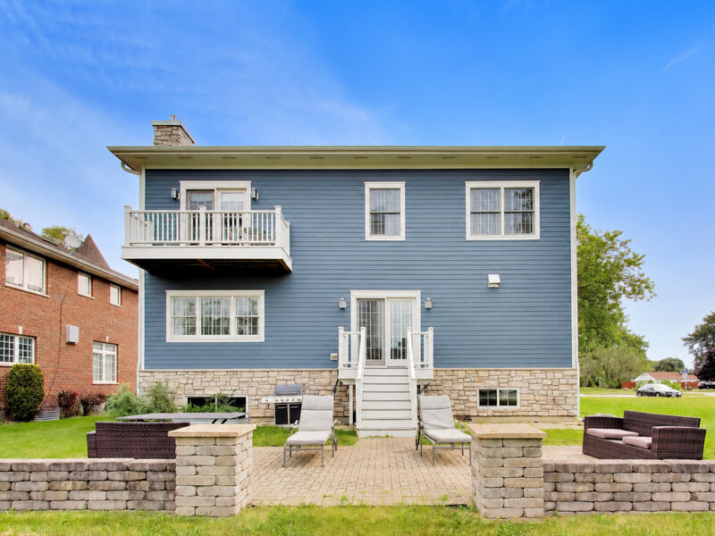 5608 N Fairview Avenue Chicago IL 60631