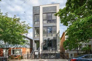 Photo of 1504 W Walton Street Chicago IL 60642 Unit 3