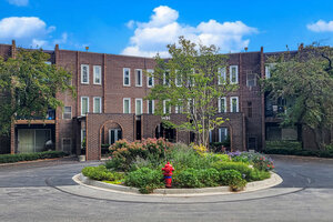 Photo of 1430 Sandstone Drive Wheeling IL 60090 Unit 316