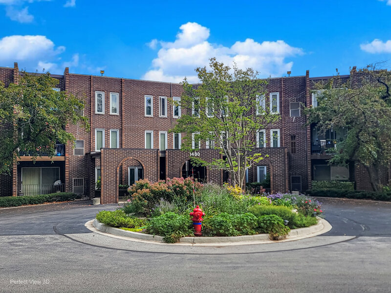 1430 Sandstone Drive Wheeling IL 60090
