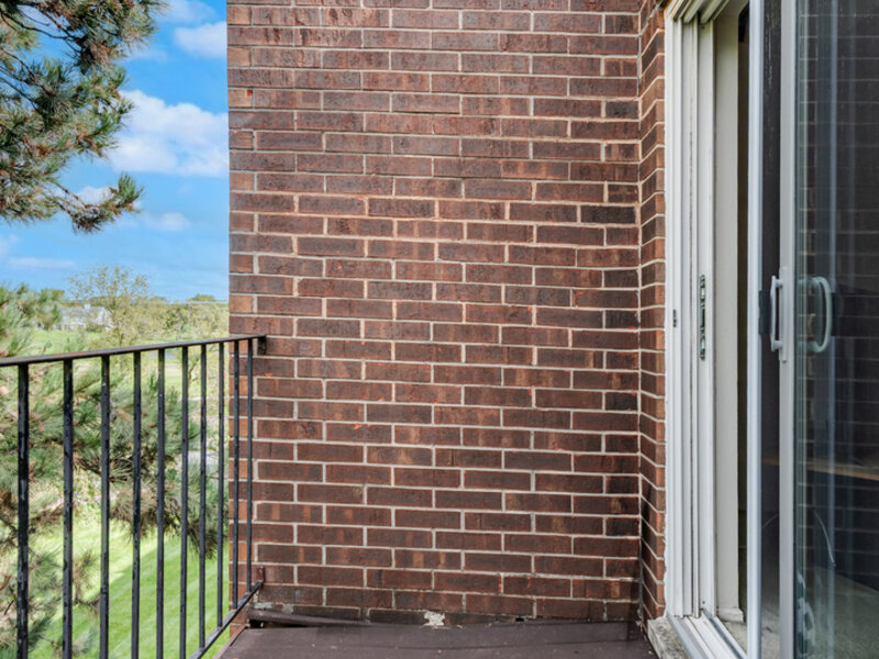 1430 Sandstone Drive Wheeling IL 60090