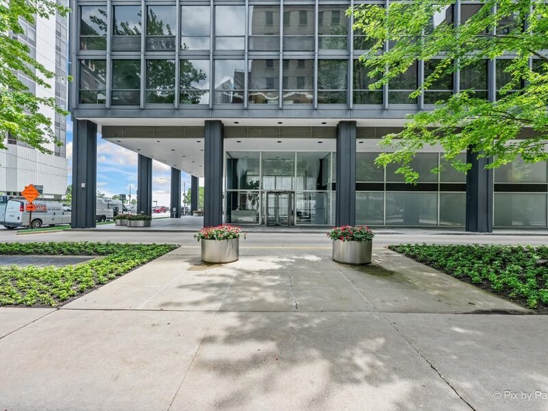 910 N Lake Shore Drive Chicago IL 60611