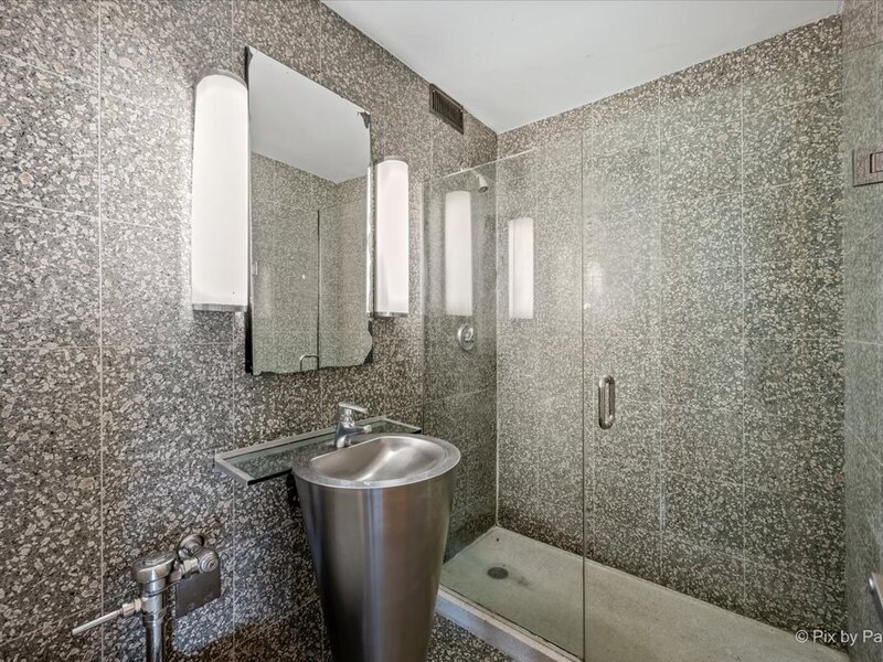 910 N Lake Shore Drive Chicago IL 60611