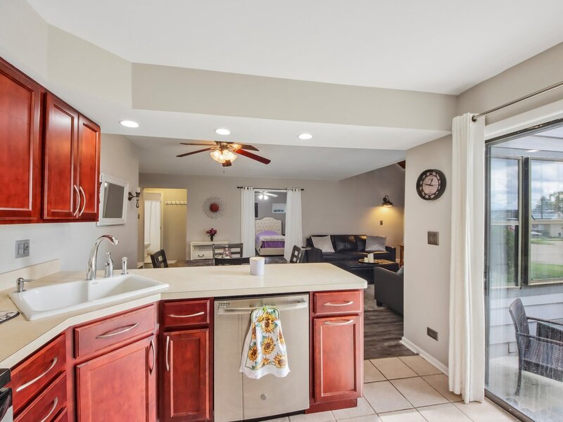 736 Glen Way Gurnee IL 60031