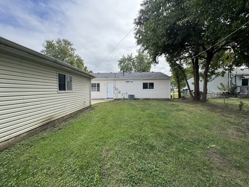 422 Haller Avenue Romeoville IL 60446
