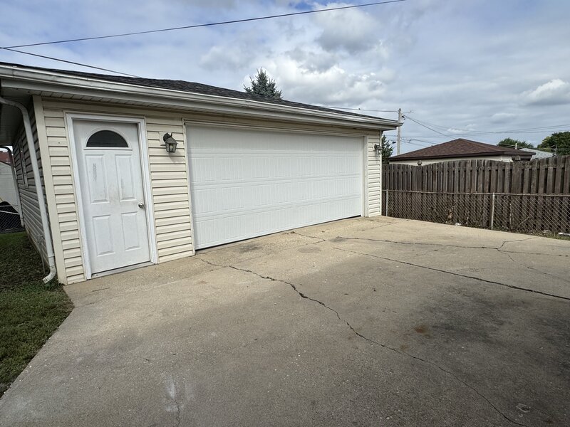 422 Haller Avenue Romeoville IL 60446