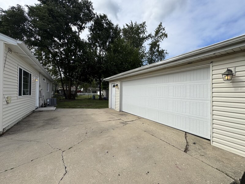 422 Haller Avenue Romeoville IL 60446