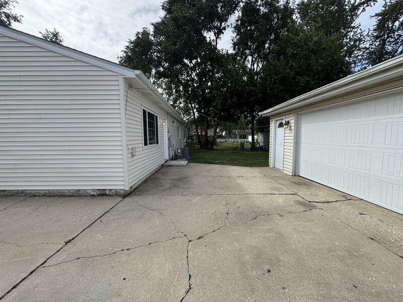 422 Haller Avenue Romeoville IL 60446