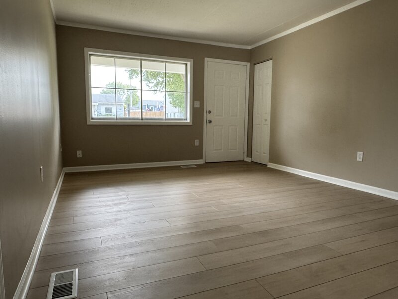 422 Haller Avenue Romeoville IL 60446