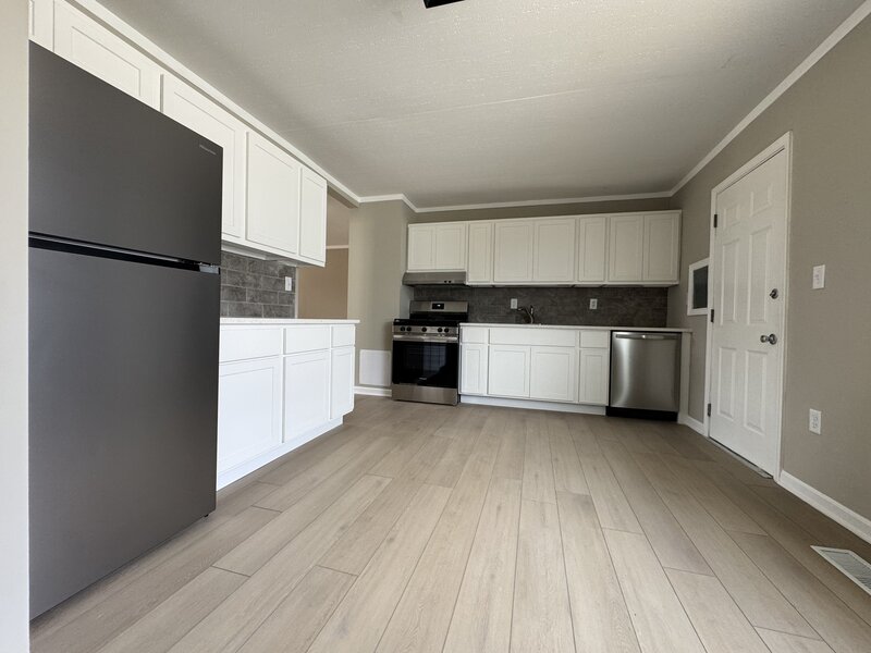 422 Haller Avenue Romeoville IL 60446