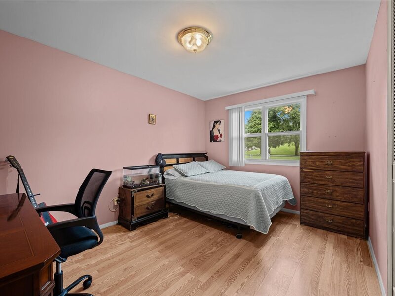 120 Braeburn Road Montgomery IL 60538