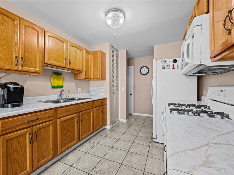 120 Braeburn Road Montgomery IL 60538