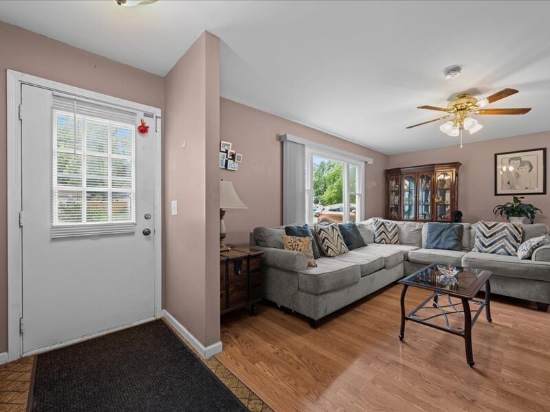 120 Braeburn Road Montgomery IL 60538