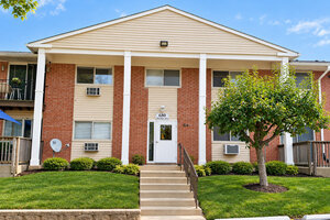 Photo of 680 Marilyn Avenue Glendale Heights IL 60139 Unit 210