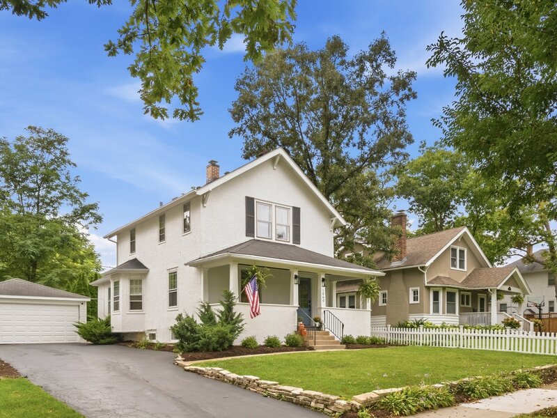 1060 Griffith Road Lake Forest IL 60045