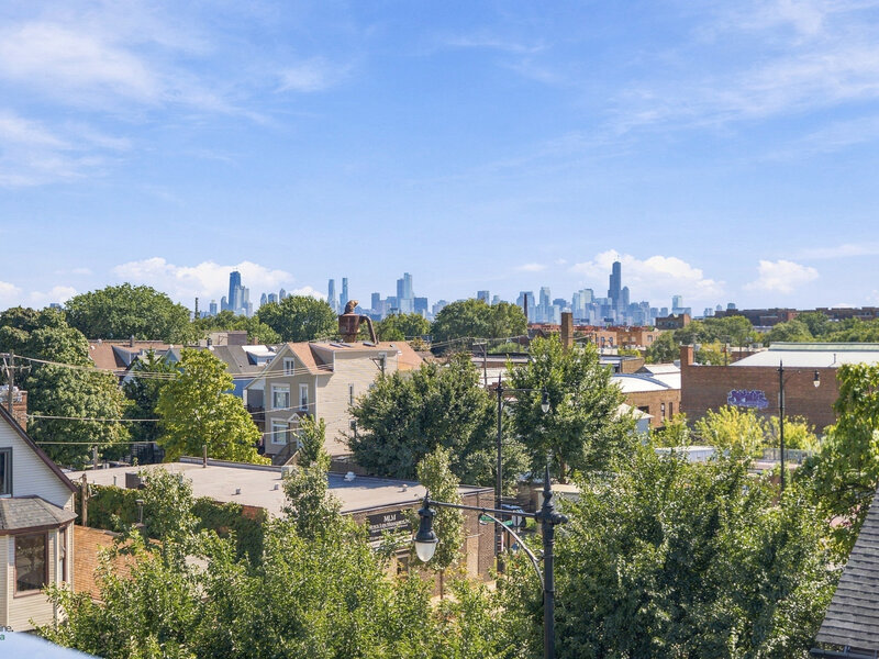 3116 N Western Avenue Chicago IL 60618