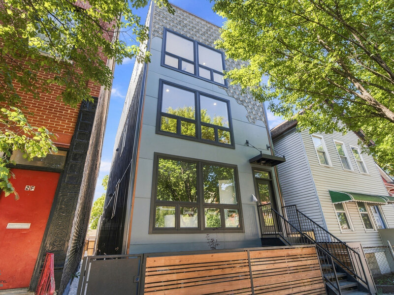 3116 N Western Avenue Chicago IL 60618
