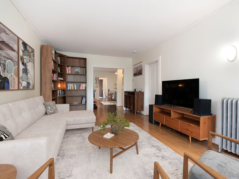 1730 W Foster Avenue Chicago IL 60640