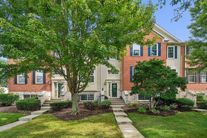 Photo of 1628 Edinburgh Drive Bartlett IL 60103 Unit 100-2