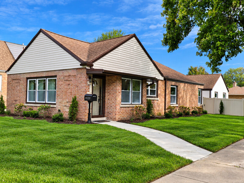 10059 S Spaulding Avenue Evergreen Park IL 60805