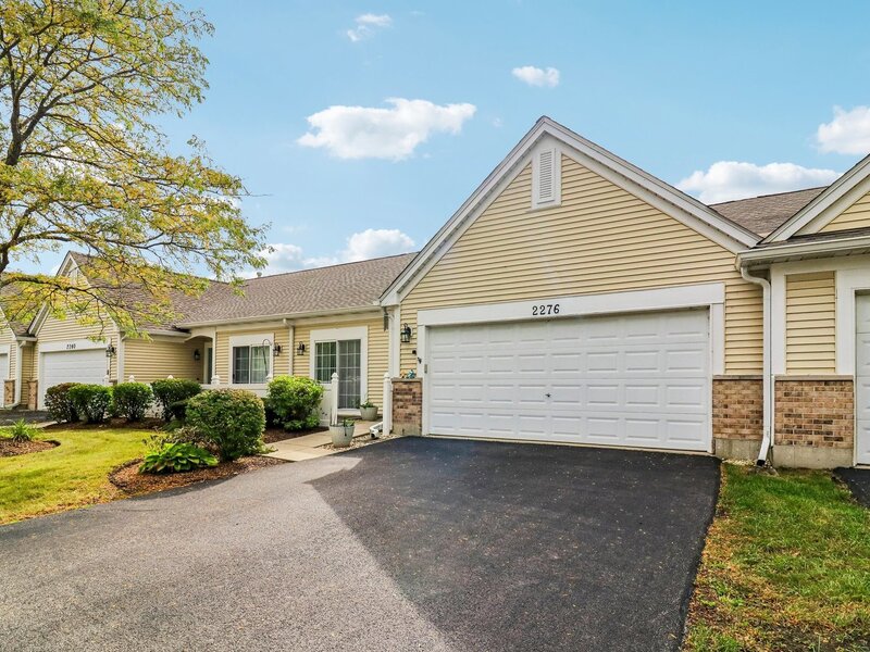 2276 Ashbrook Lane Grayslake IL 60030