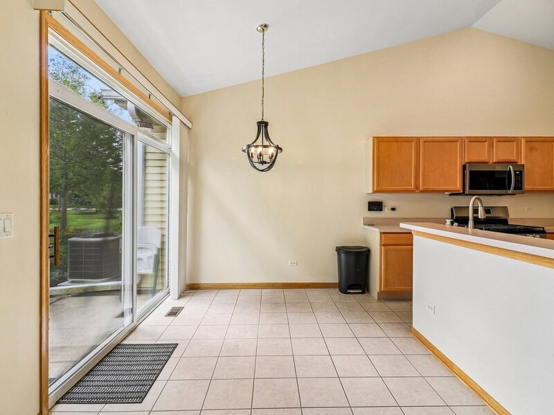 2276 Ashbrook Lane Grayslake IL 60030