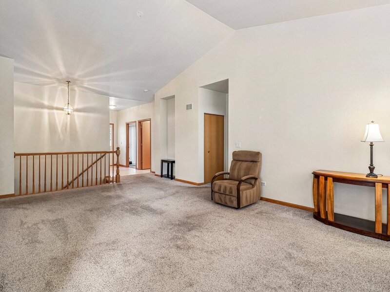 2276 Ashbrook Lane Grayslake IL 60030