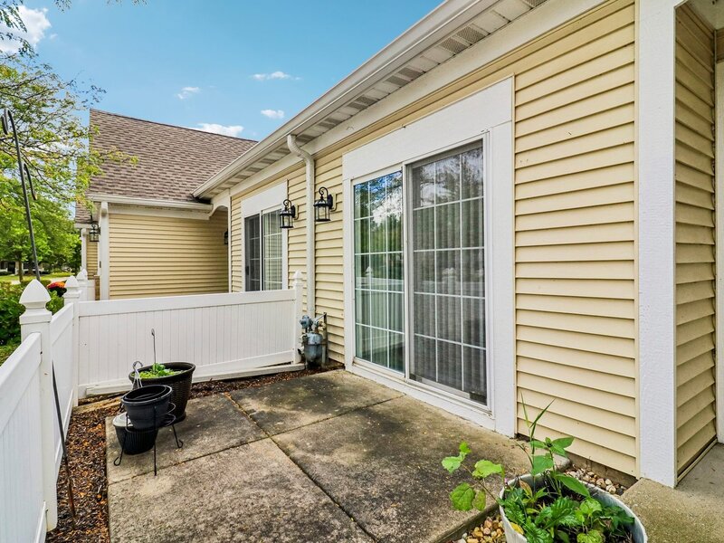 2276 Ashbrook Lane Grayslake IL 60030
