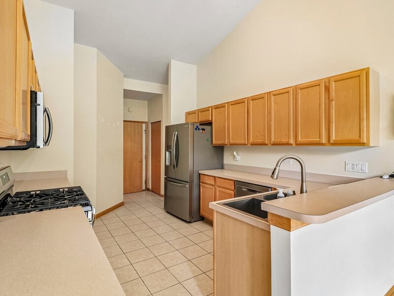 2276 Ashbrook Lane Grayslake IL 60030