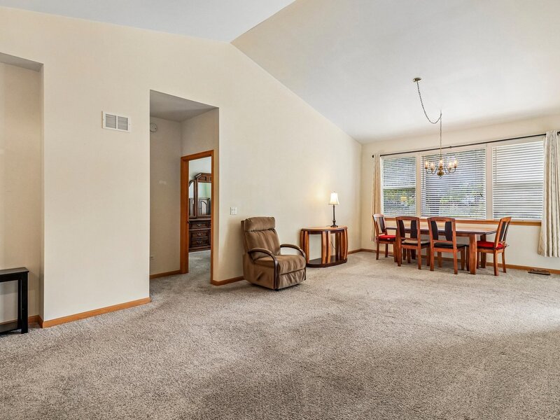 2276 Ashbrook Lane Grayslake IL 60030