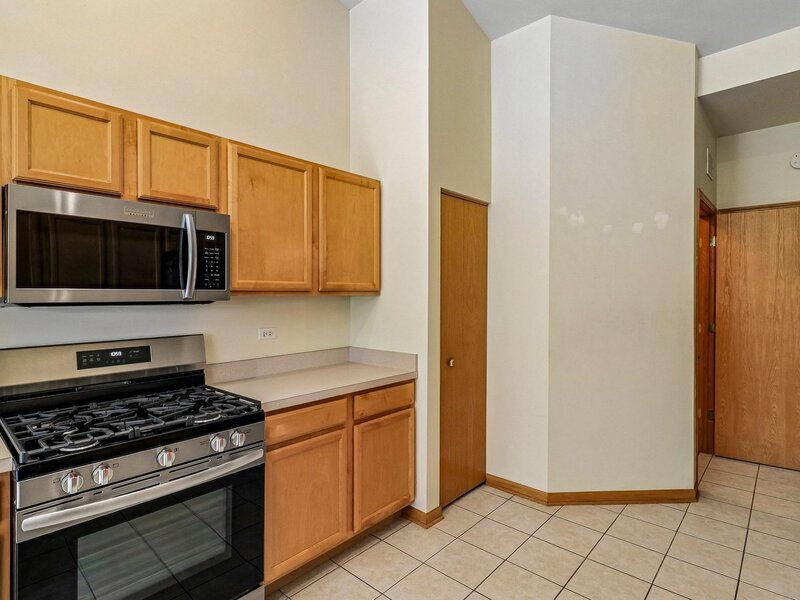 2276 Ashbrook Lane Grayslake IL 60030