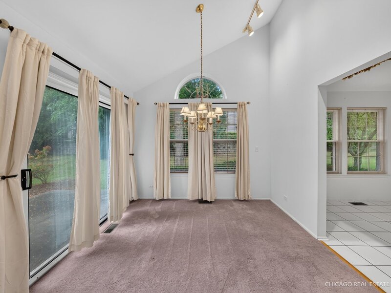 518 Palm Court Crystal Lake IL 60014