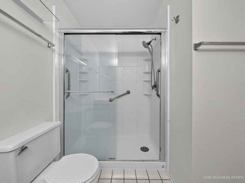 518 Palm Court Crystal Lake IL 60014