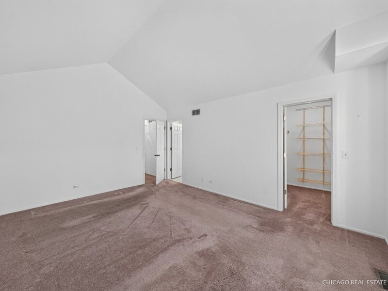 518 Palm Court Crystal Lake IL 60014
