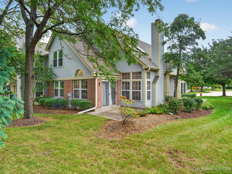 518 Palm Court Crystal Lake IL 60014