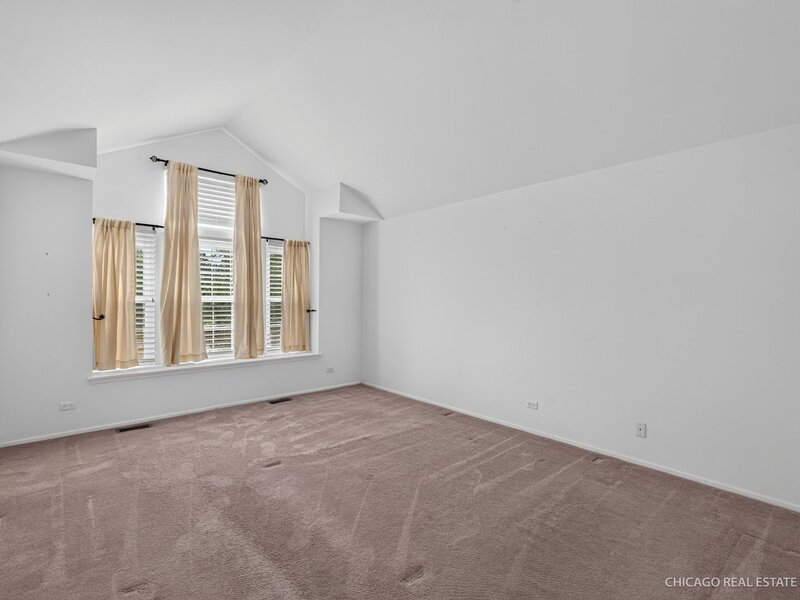 518 Palm Court Crystal Lake IL 60014