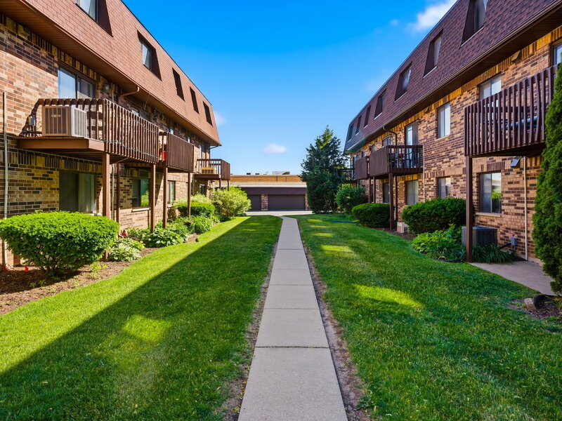 187 Uteg Street Crystal Lake IL 60014