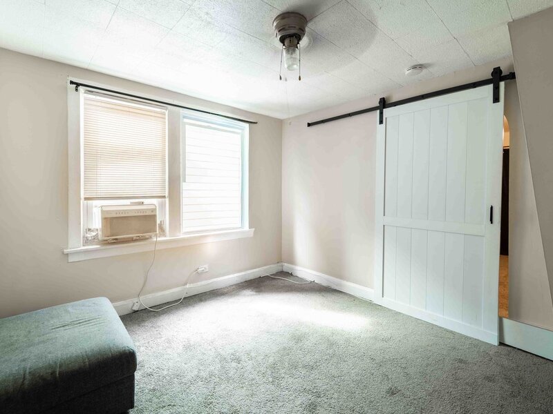 2733 N Artesian Avenue Chicago IL 60647