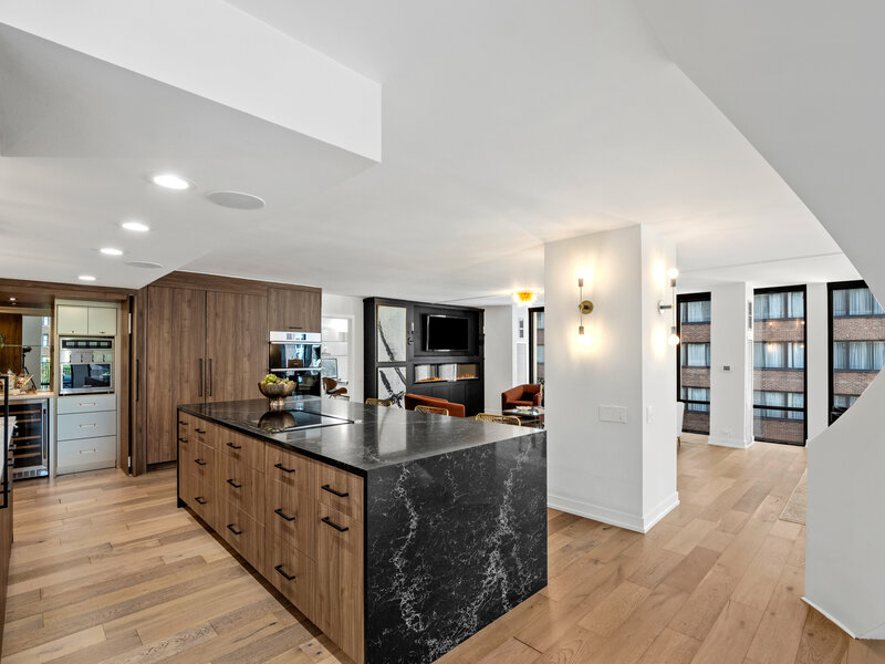 200 E Delaware Place Chicago IL 60611