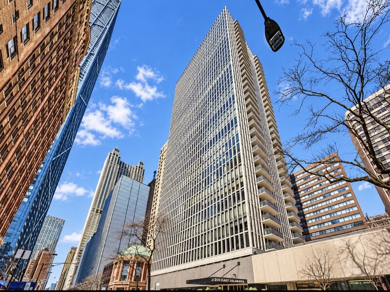 200 E Delaware Place Chicago IL 60611