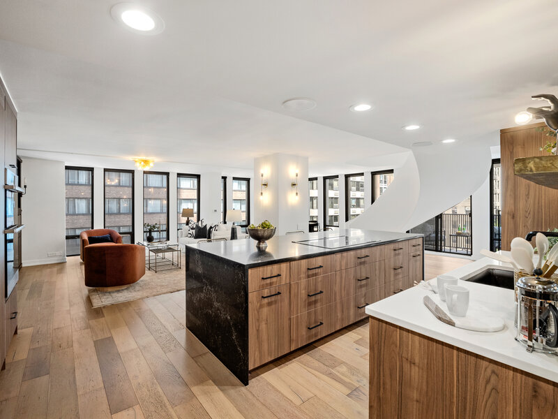 200 E Delaware Place Chicago IL 60611