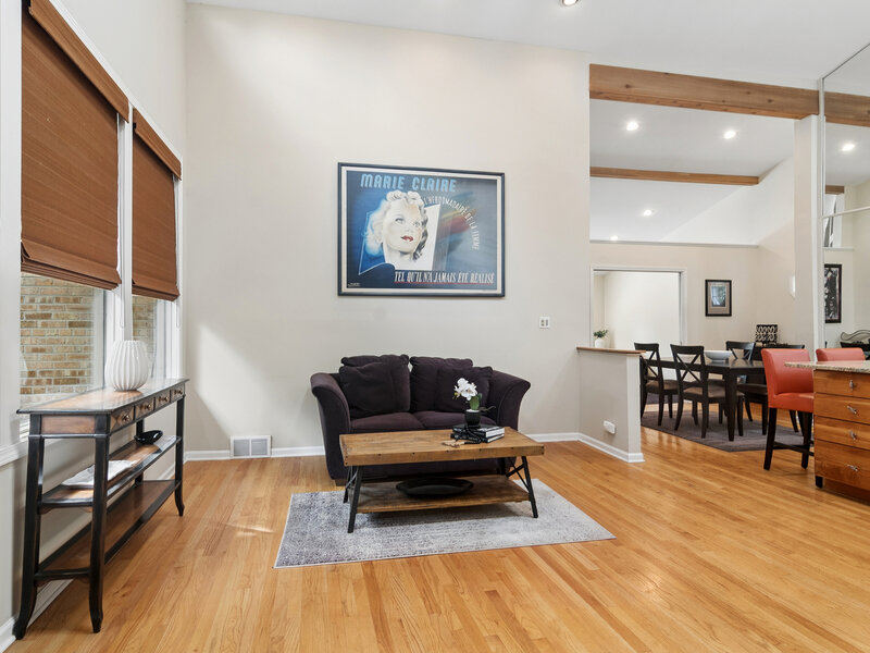 211 Blackhawk Road Highland Park IL 60035