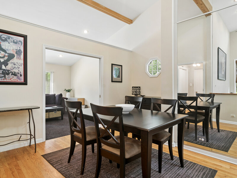 211 Blackhawk Road Highland Park IL 60035