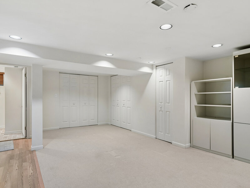 211 Blackhawk Road Highland Park IL 60035
